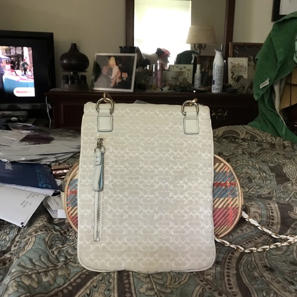 Coach bag, bumble bee design - Picture 7 of 9